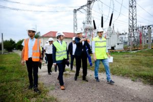 FOTO Spînu s-a dus să verifice lucrările de la stația electrică de unde se va face interconectarea cu România