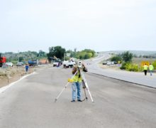 (ФОТО) Как продвигается ремонт объездной дороги вокруг Кишинева? Спыну побывал на одном из участков
