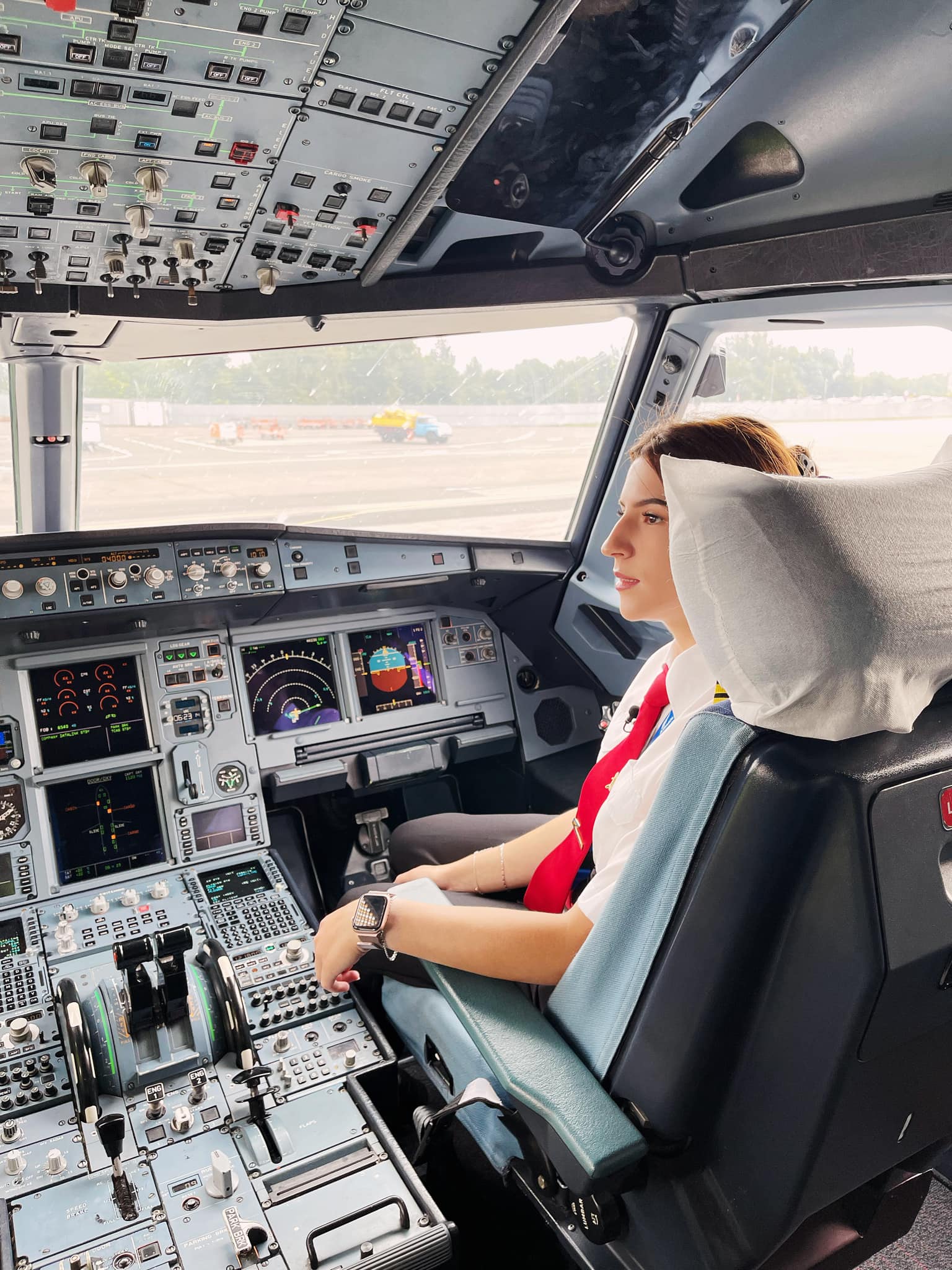 «Это потрясающее ощущение». Первая женщина-пилот в компании Air Moldova рассказала, как воплотила мечту о полетах