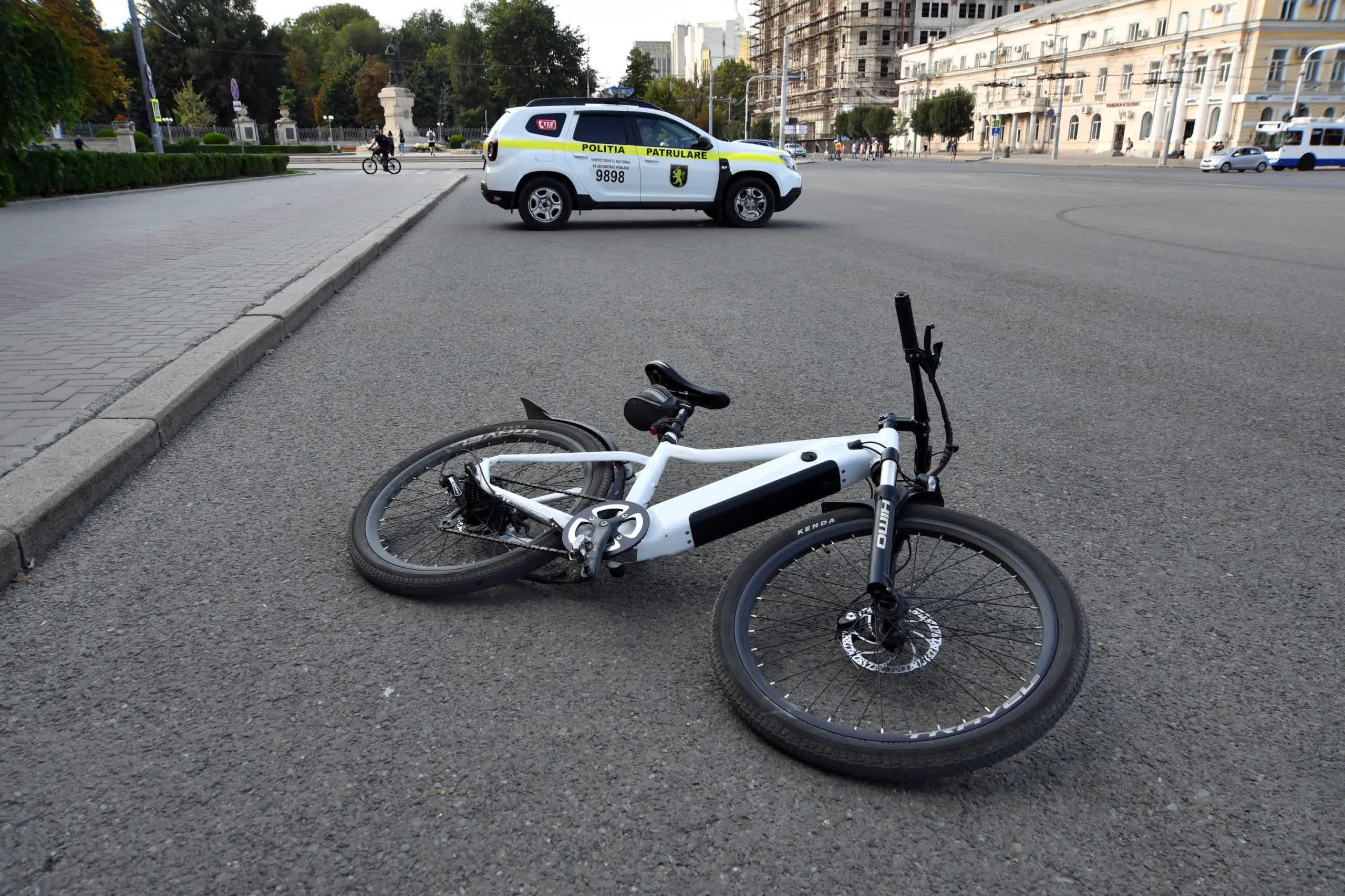 Как велосипедисты «умерли» на 15 минут ради безопасности на дорогах. Фоторепортаж NM
