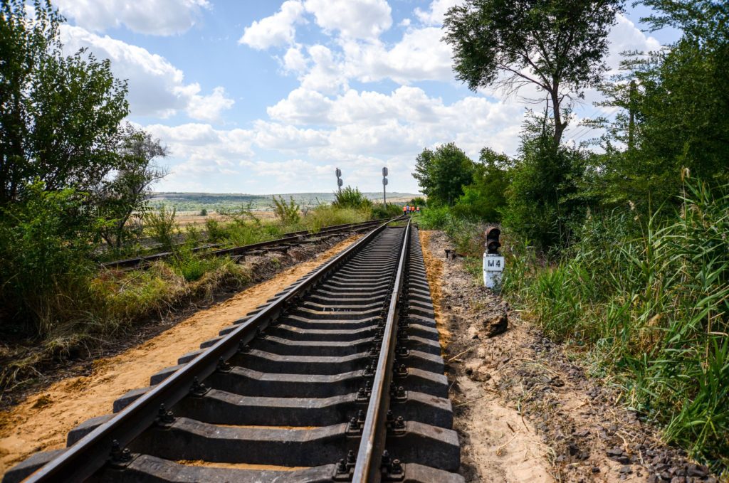 FOTO Spînu și Kubrakov vor tăia panglica? După 25 de ani, tronsonul de cale ferată Basarabeasca – Berezino va fi dat în exploatare