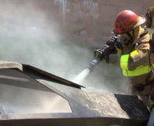 (ВИДЕО) В Кишиневе загорелись два автомобиля