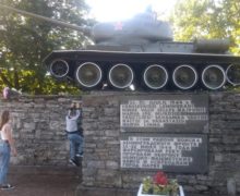 В Эстонии советские памятники уберут из общественных мест