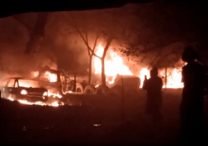 VIDEO Noapte de foc în Ucraina. Mai multe localități au fost lovite de rachete, inclusiv un bloc locativ