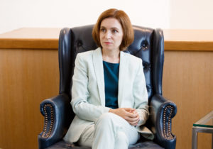 Maia Sandu nu știe dacă Moldova va avea gaz de mâine. Comisarul european pentru buget: Am discutat cum putem ajuta