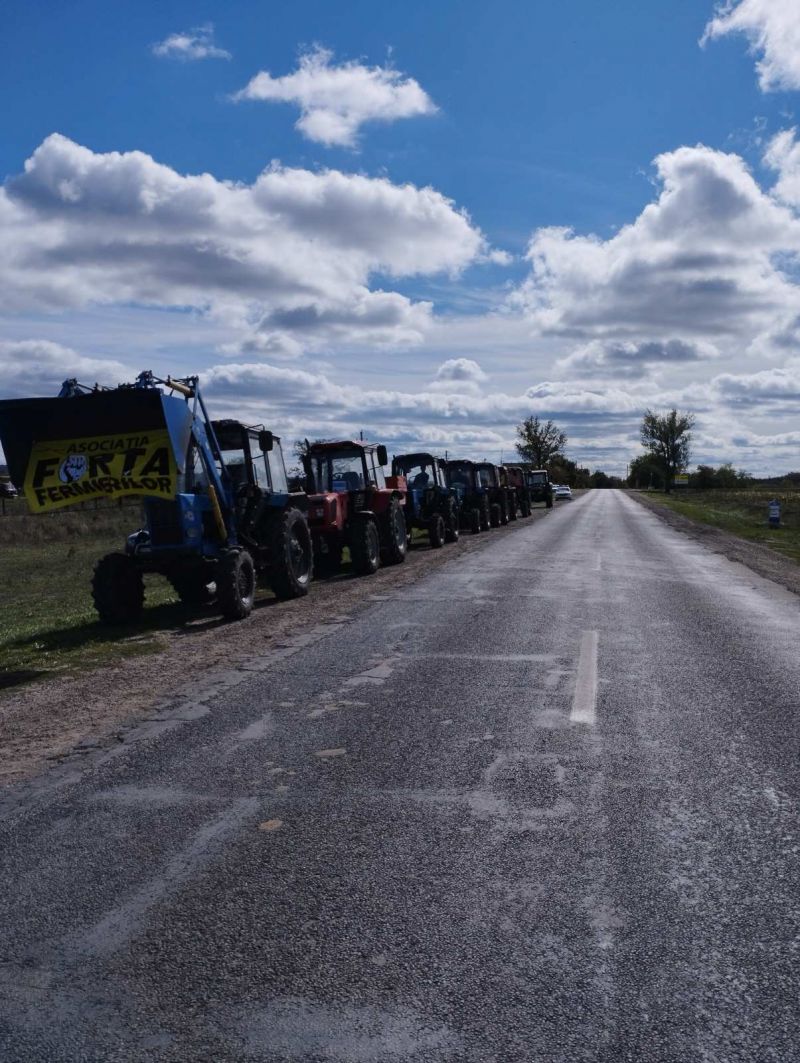 (ФОТО) Фермеры из 20 районов Молдовы вышли на протест