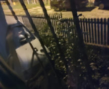(ФОТО) В Кишиневе автомобиль врезался в стену дома, где живет актер Георге Урски