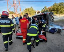 (FOTO) Un moldovean ar fi provocat un accident cu cel puțin 15 răniți în România