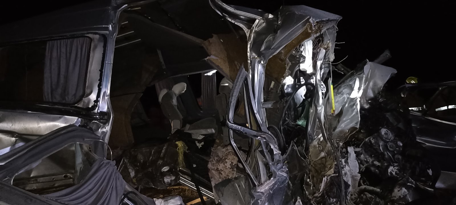 (ФОТО) На трассе Кишинев-Леушены произошло ДТП. Два человека погибли
