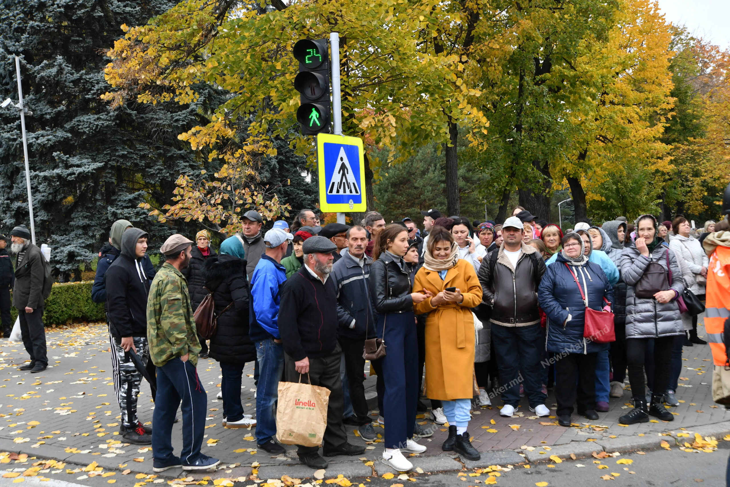 (ФОТО) Как проходил протест партии «Шор» с участием Таубер. Фоторепортаж NM