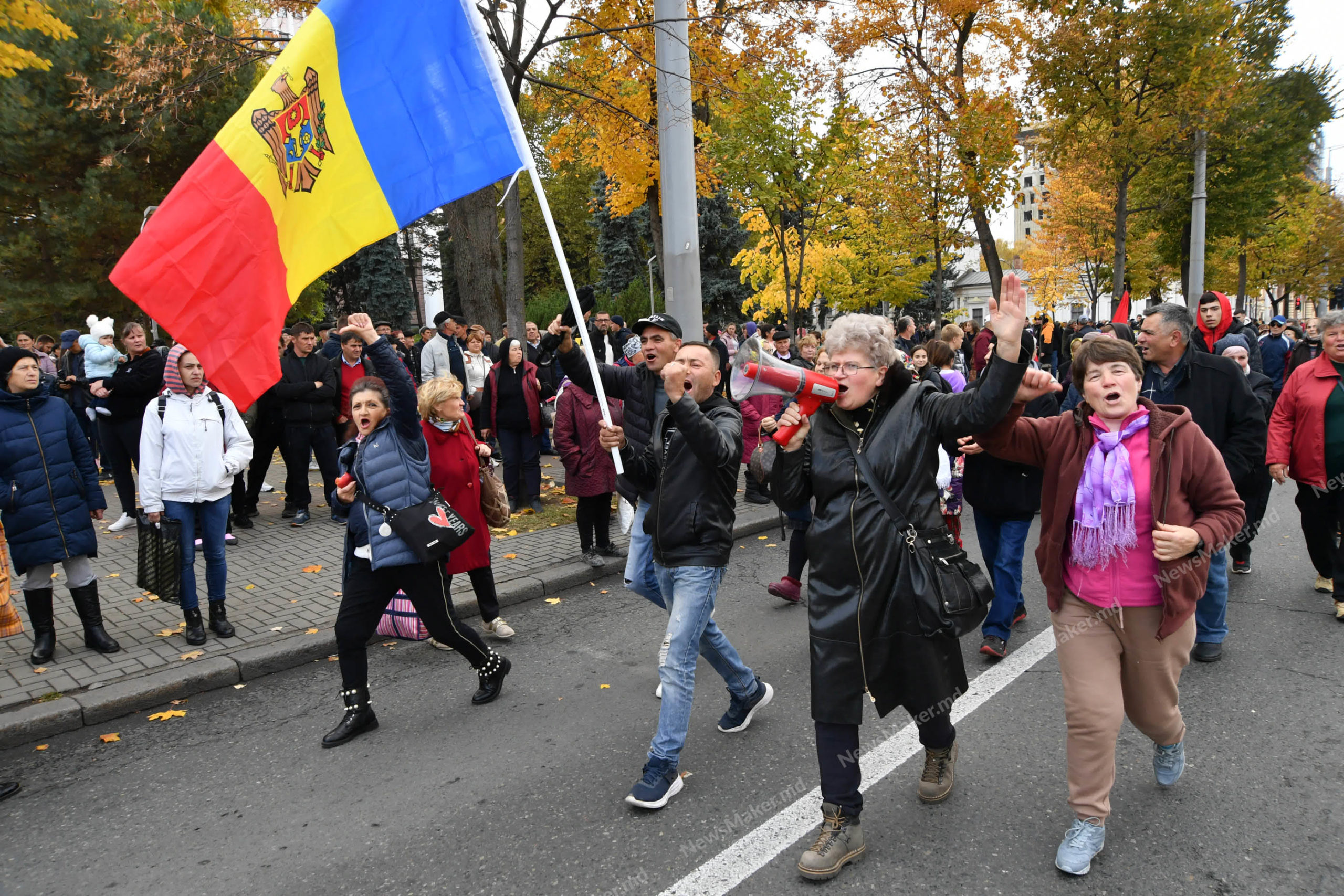 (ФОТО) Как проходил протест партии «Шор» с участием Таубер. Фоторепортаж NM