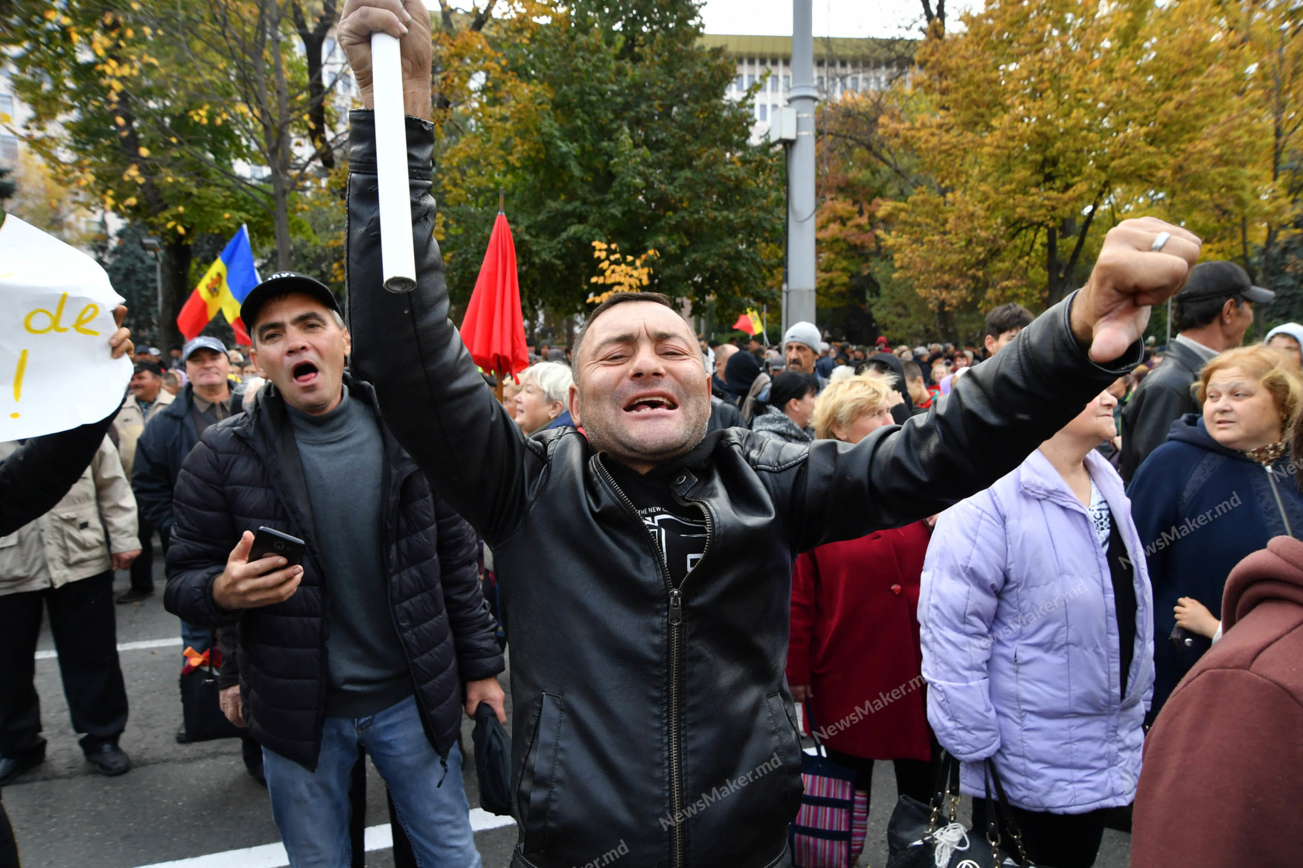 (ФОТО) Как проходил протест партии «Шор» с участием Таубер. Фоторепортаж NM