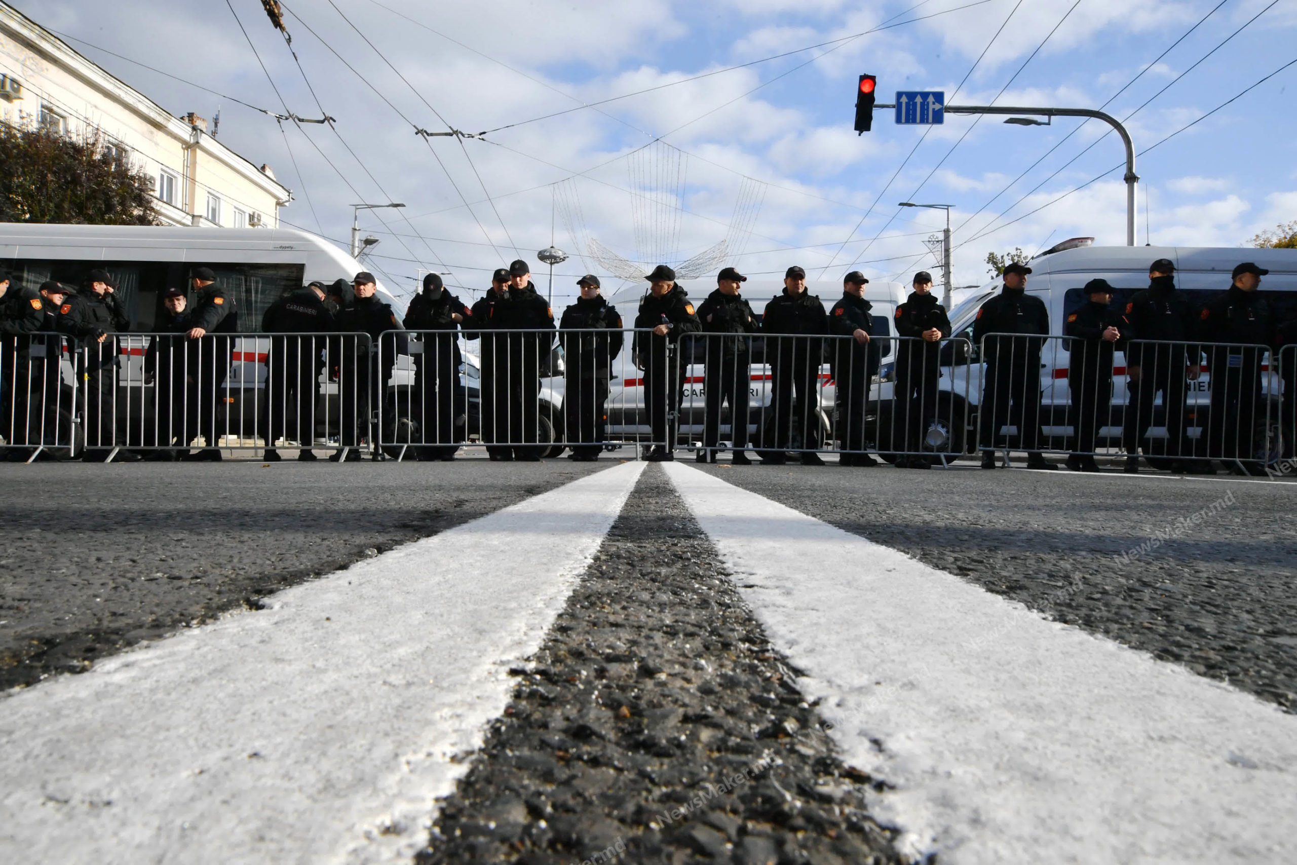 (ФОТО) Как проходил протест партии «Шор» с участием Таубер. Фоторепортаж NM