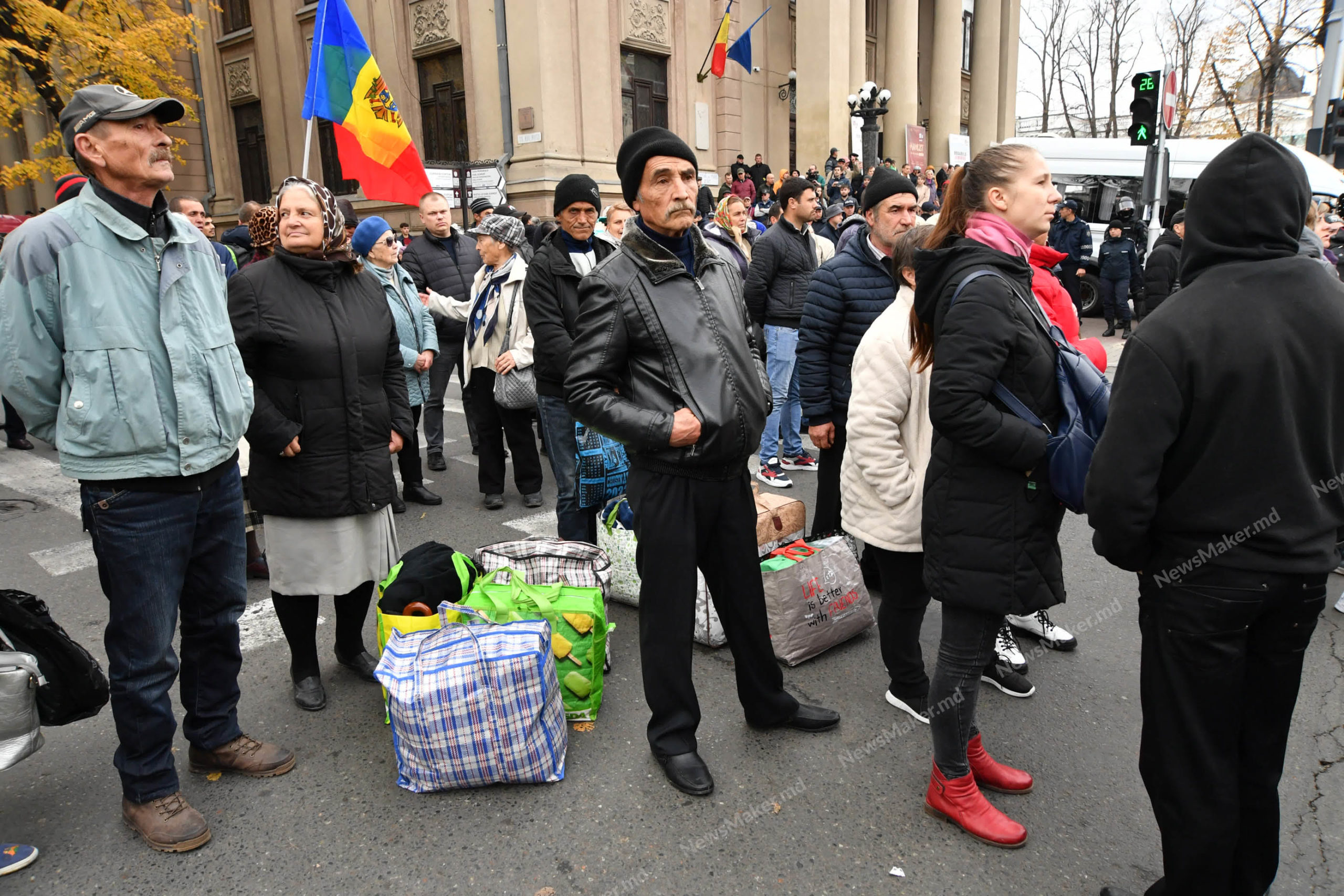 (ФОТО) Как проходил протест партии «Шор» с участием Таубер. Фоторепортаж NM