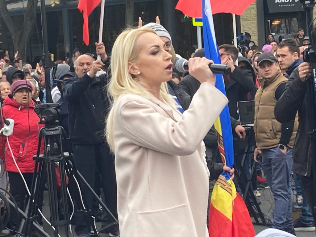 Protestatarii au instalat corturi în fața Procuraturii Generale. Tauber: „Toate drepturile noastre au fost încălcate”