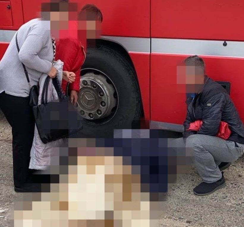(ФОТО) В Гратиештах автомобиль сбил женщину, направлявшуюся на протест партии «Шор»