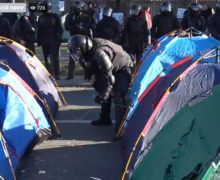 Палаточный переполох. Кто должен был сносить палатки «Шора» — мэр Чебан или полиция?