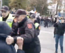 (ВИДЕО) Протестующие Шора снова пытались заблокировать часть проспекта Штефана чел Маре. Двое задержаны