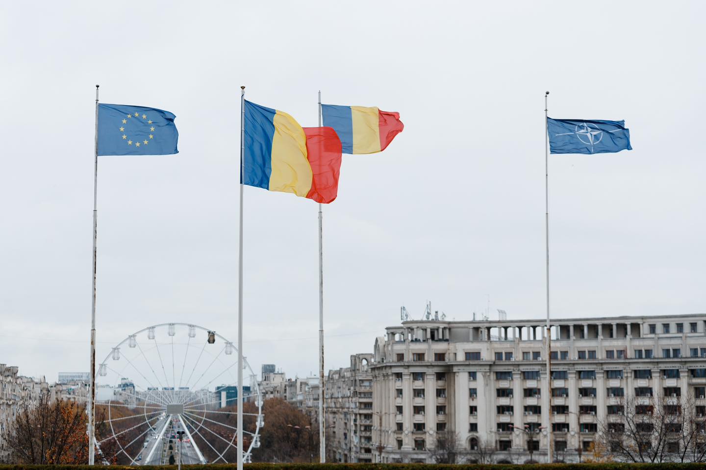 НАТО или не надо. Что искала и что нашла Молдова на встрече НАТО в Бухаресте
