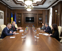 Гросу обсудил с послом Украины проблемы безопасности в регионе