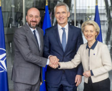 (ВИДЕО) НАТО и ЕС подписали декларацию о сотрудничестве. «Мы готовы вывести партнерство на новый уровень»