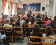 (DOC) «Бессмертный Сталинград» — в школах страны. Минобразования: «Не знаем, как это повлияет на детей»