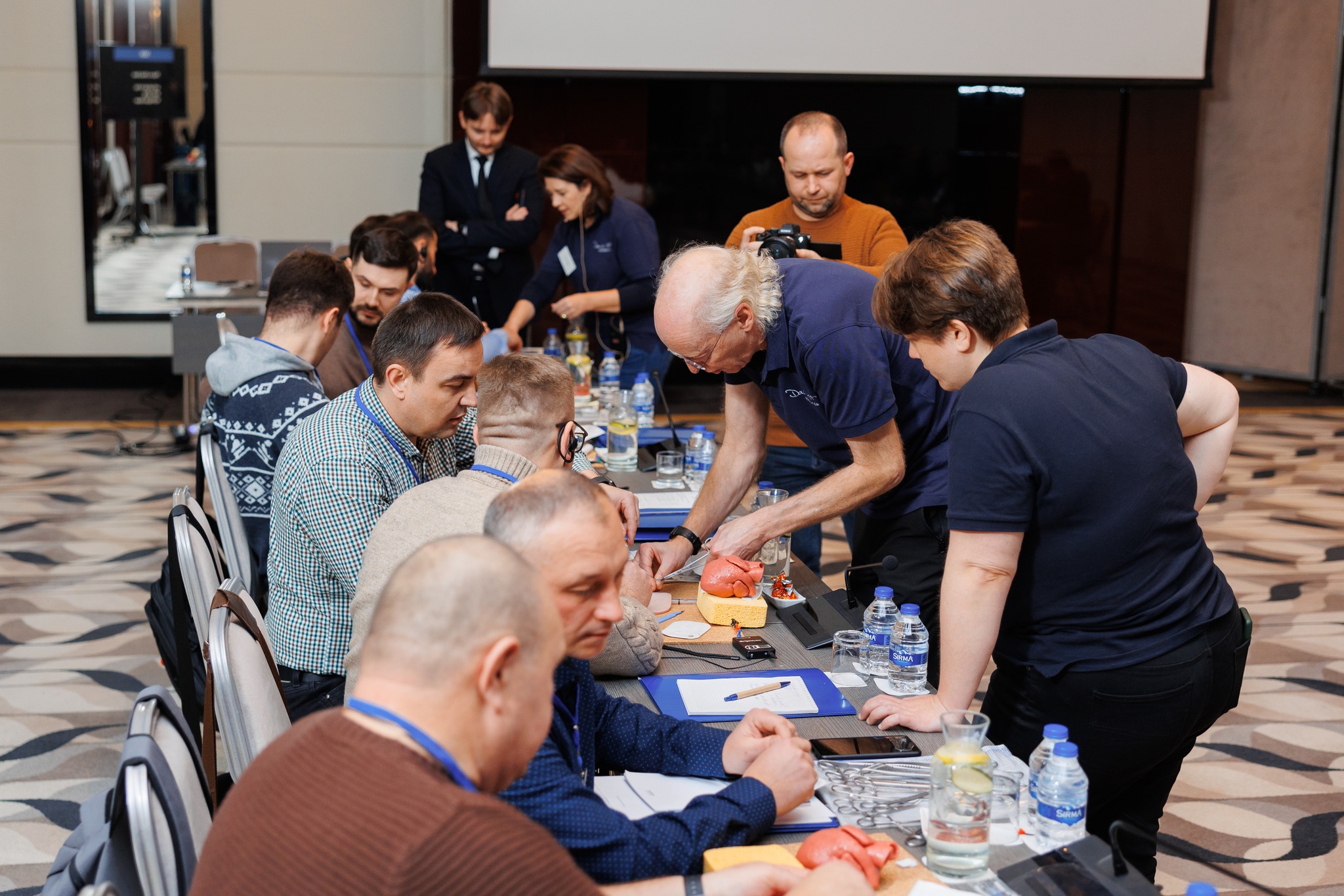 (ФОТО) 30 хирургов из Молдовы подготовили для работы в условиях войны и стихийных бедствий