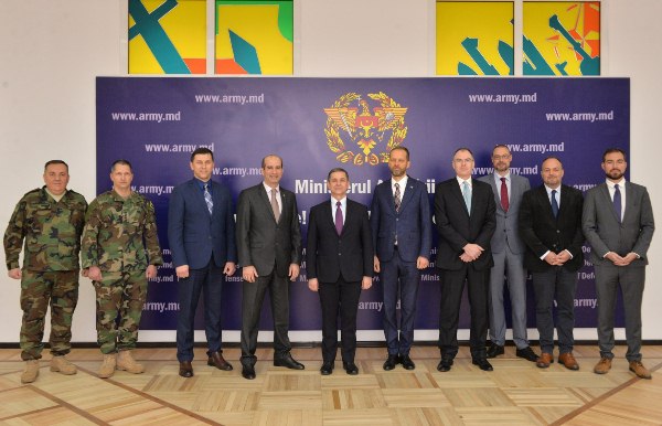 В Кишинев прибыли военные эксперты из Европейского союза. Они встретились с министром обороны