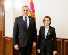 „Moldova continuă să fie alături de Ucraina”. Maia Sandu s-a întâlnit cu ambasadorul ucrainean la Chișinău