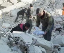 (VIDEO) O siriană a născut sub dărâmături, în urma cutremurului devastator din Turcia și Siria. Femeia a murit protejându-și bebelușul