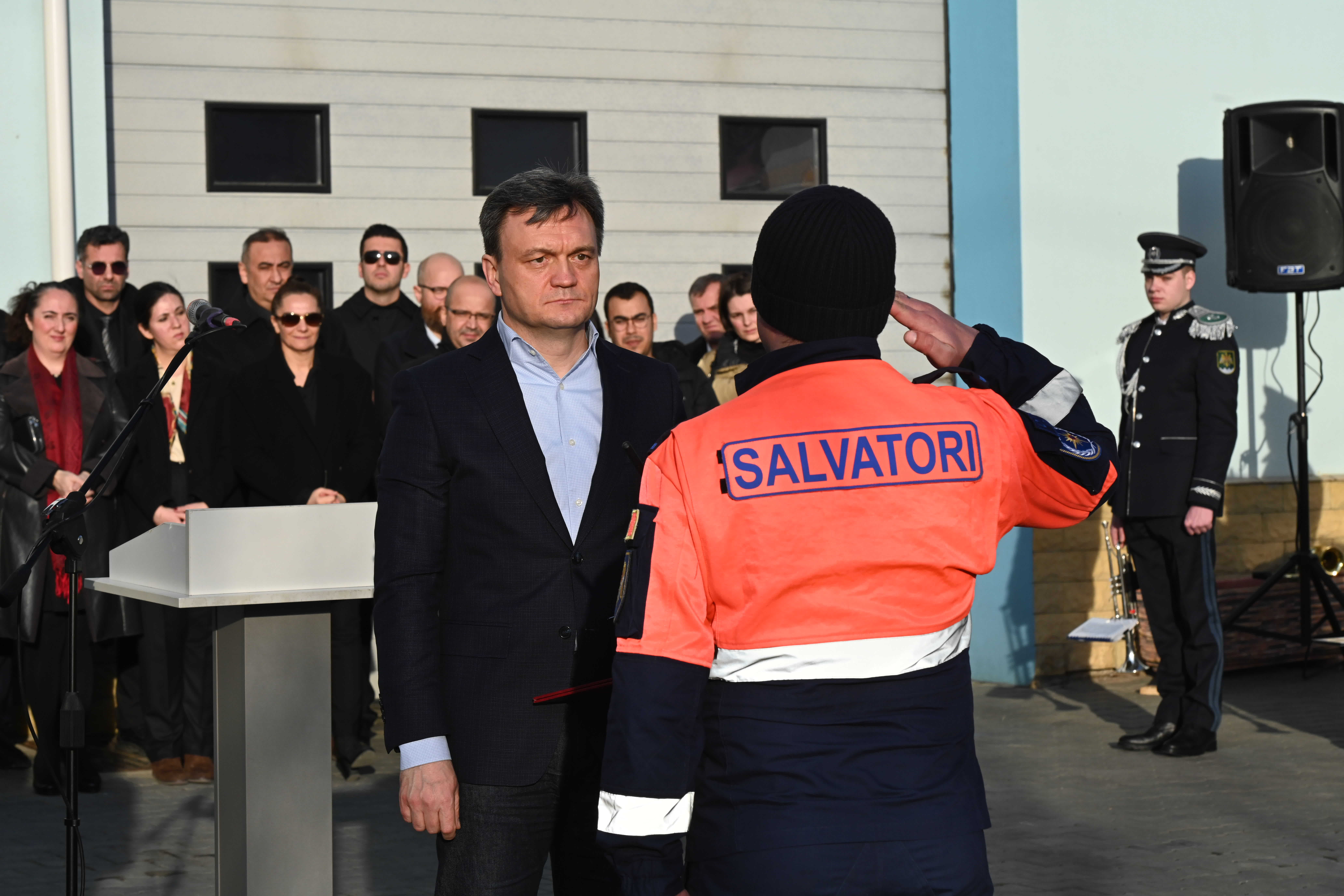 (ФОТОРЕПОРТАЖ NM) Как в Кишиневе встретили вернувшихся из Турции спасателей. «Приветствуем героев Молдовы»