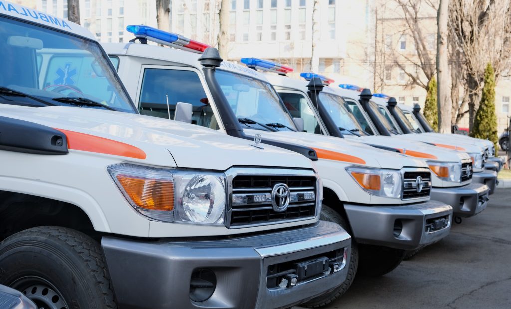 (FOTO) 20 de ambulanțe noi pentru echipele de asistență medicală urgentă din țară