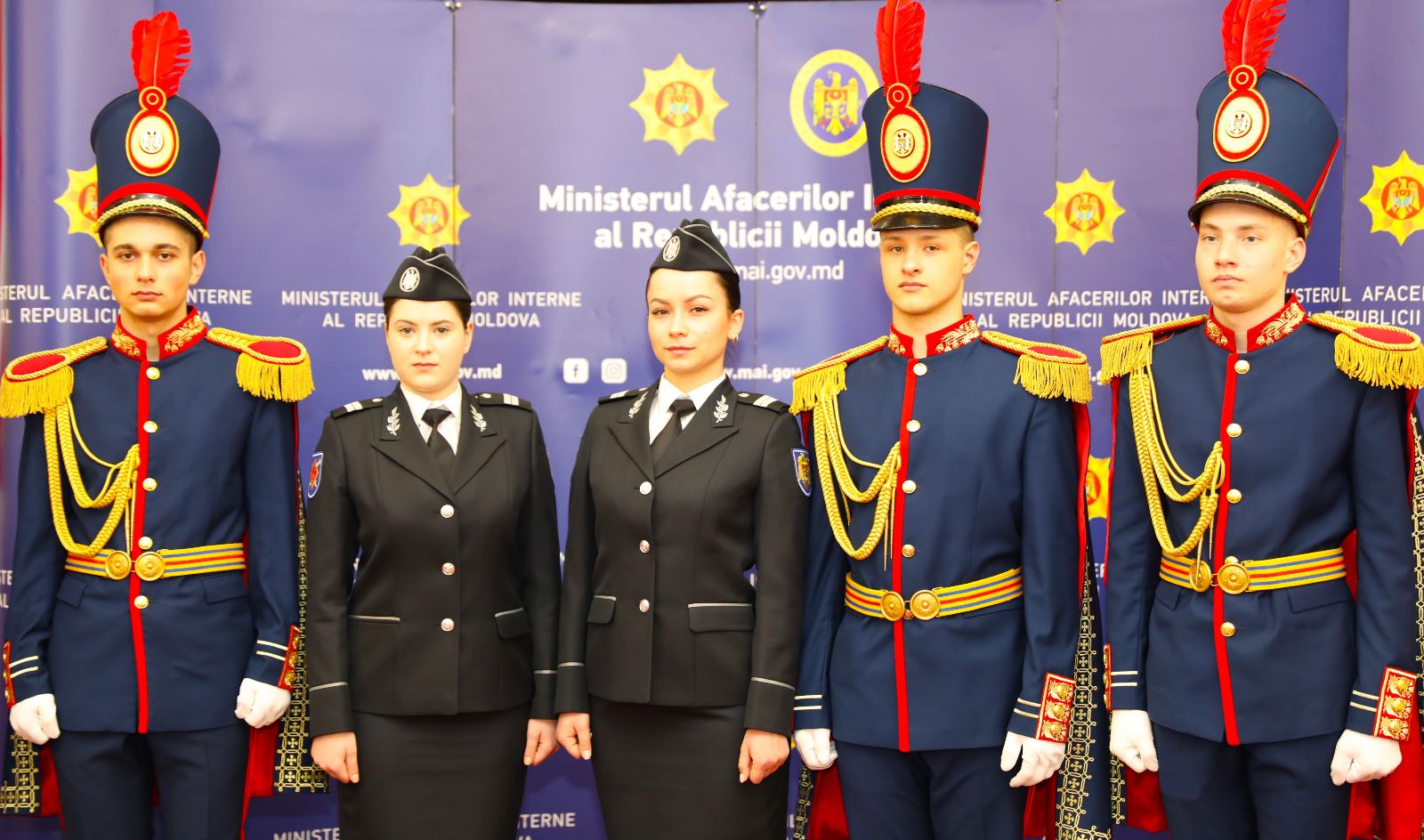 (FOTO) Ana Revenco a oferit distincții pentru 11 angajați ai IGP: „Pe umerii polițiștilor se sprijină de mai bine de un an ecoul războiului”