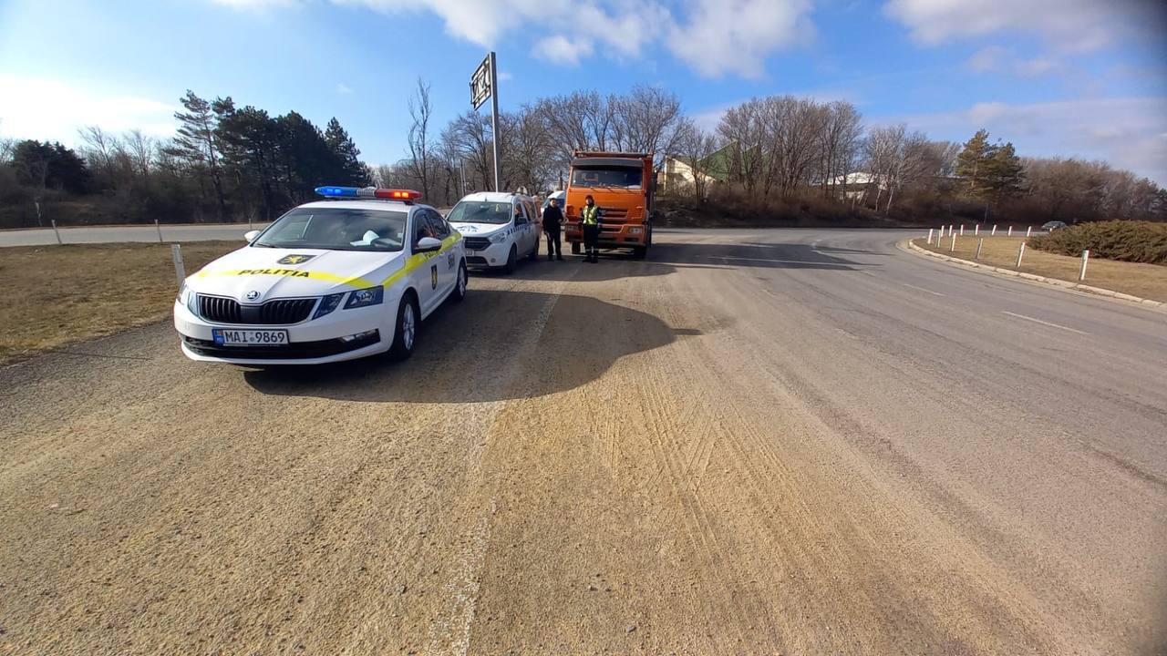 Poliția va verifica starea tehnică a autobuzelor și camioanelor. APOTA: A devenit tradiție, atunci când se anunță proteste