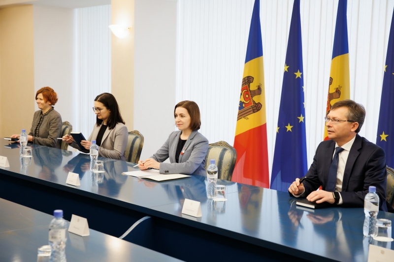 Situația de securitate din țară și din regiune, discutată de Maia Sandu cu președintele Parlamentului Letoniei