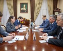 «Обсудили пути вывода переговоров из застоя». Глава миссии ОБСЕ в Молдове встретилась с Красносельским