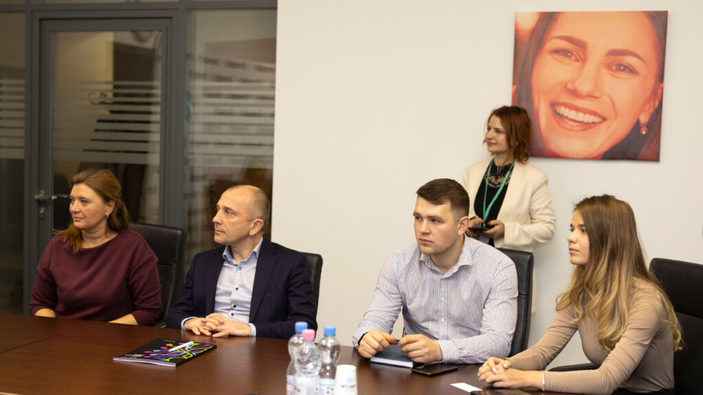 Maib и проект «Технологии будущего» (FTA), финансируемый USAID, Швецией и Великобританией, подписали Соглашение о сотрудничестве в целях продвижения электронной коммерции и разработки инновационных финансовых решений для МСП в Республике Молдова
