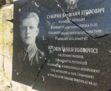 (VIDEO FOTO) Moscova a inițiat o anchetă după vandalizarea unui monument sovietic în Moldova