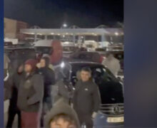 (VIDEO) „Bătaie de joc!” Câteva zeci de șoferi moldoveni au protestat la vama Albița