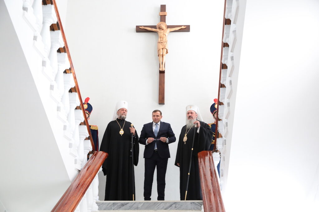 Как Молдавской церкви бесплатно отдали более 800 памятников культуры и истории. А документы потеряли