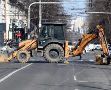 „Trebuie să alegem între protest și faliment”. Agricultorii au pornit cu tractoarele la Chișinău