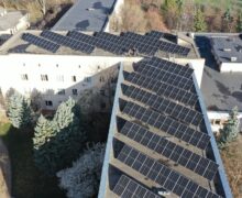 На крыше больницы в Сынжерее установили солнечные панели. Учреждение покроет треть годового потребления электричества