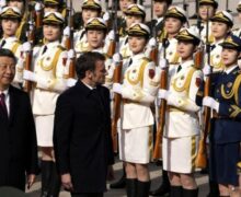 Макрон призвал власти Китая помочь положить конец войне в Украине: Пора привести Россию в чувство