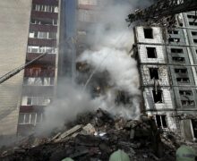 (ФОТО, ВИДЕО) В Умани число жертв ракетного удара по жилому дому увеличилось до 21
