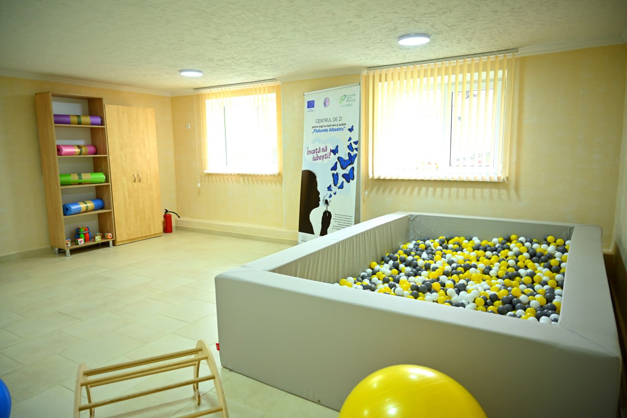 (ФОТО) В Кишиневе открыли центр для детей с редкими заболеваниями