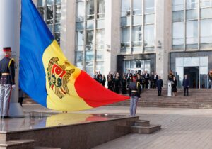 Polonia va trimite în Moldova migranți ilegali? Guvernul combate un nou fals distribuit de Șor