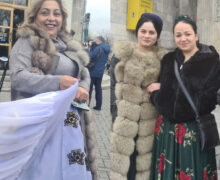 (ВИДЕО) В Кишиневе проходит марш ромских женщин: «Узнай меня, прими меня».