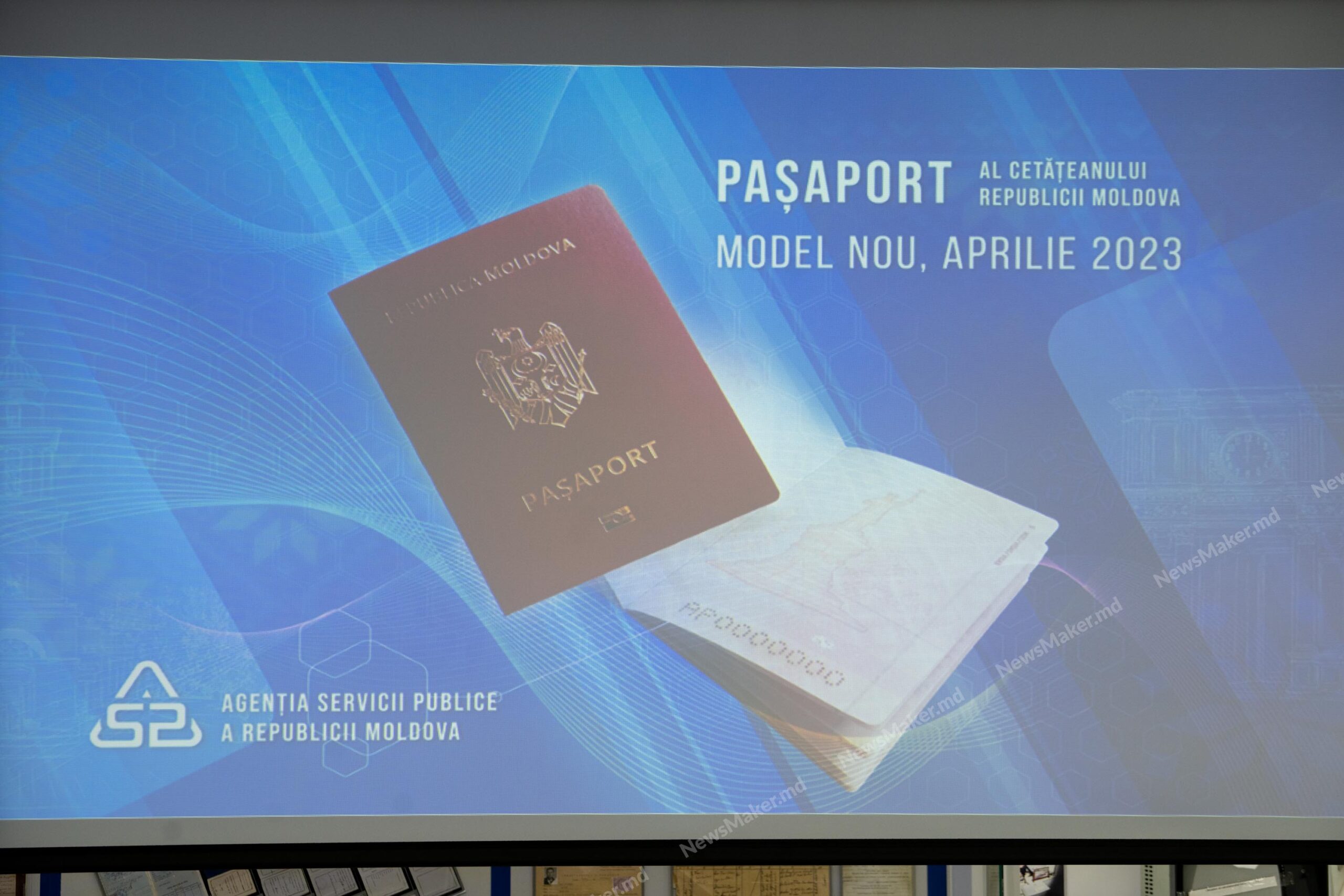 (FOTO) A fost pus în circulație noul model de pașaport. Cum arată, cât costă, cât timp e valabil și prin ce e diferit?