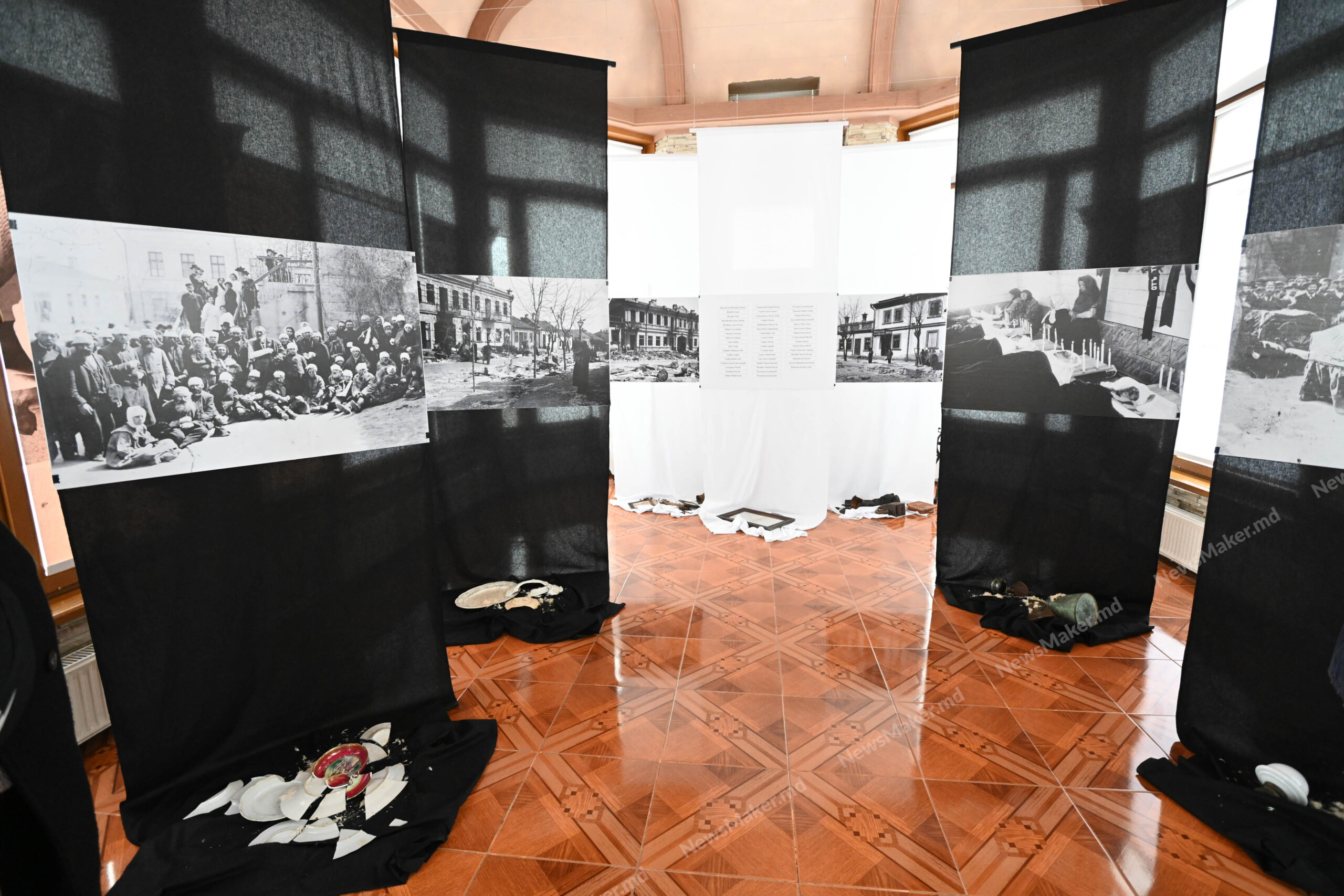 (ФОТОРЕПОРТАЖ NM) В Кишиневе открылась выставка, посвященная 120-летию еврейского погрома