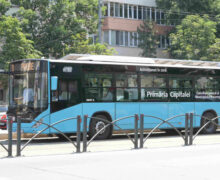 Autobuzul care a lovit mortal, la București, un pieton a fost identificat după urmele de sânge de pe roți. Șoferul va fi cercetat în libertate